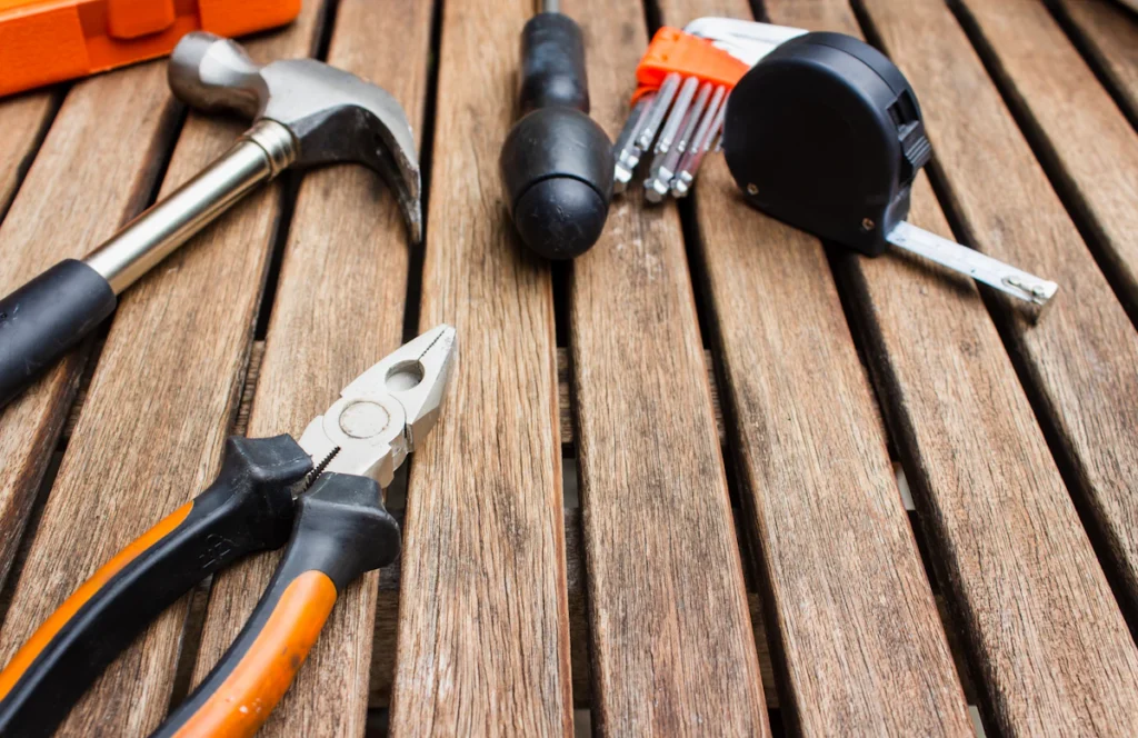 Carpentry tools used for flooring installation