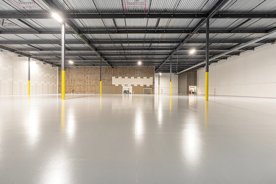 Finished polished concrete surface